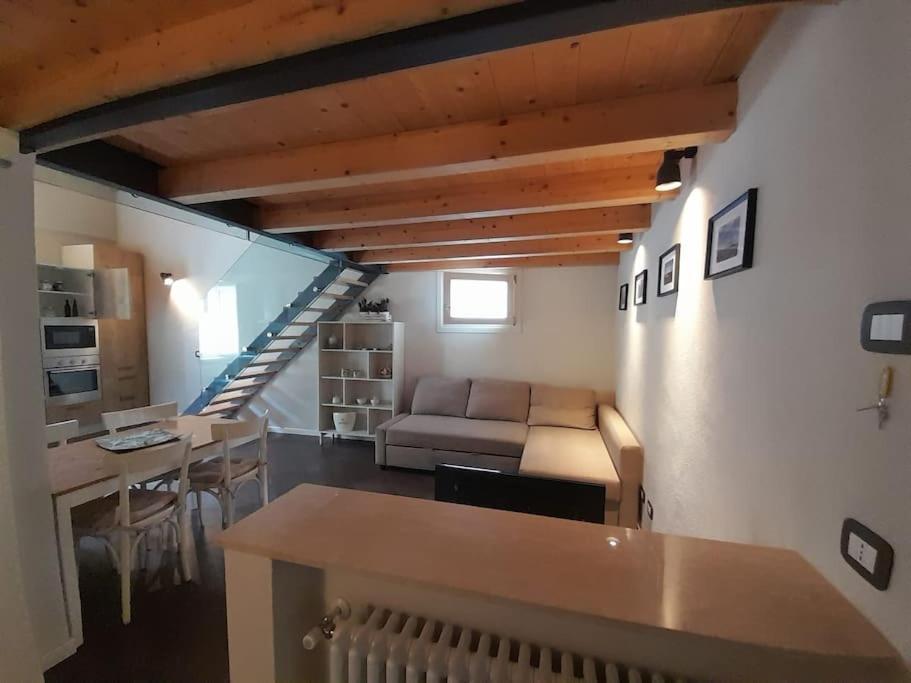 Apartamento Iseo Loft - Comfort In Downtown Exterior foto